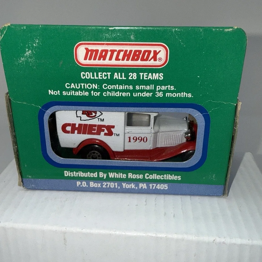 Matchbox NFL Kansas City 1990 Die-Cast Truck Team Collectible Limited Edition